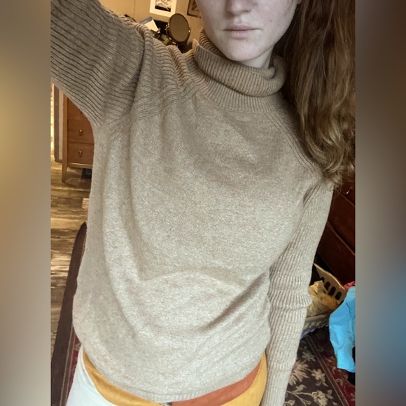 Camel brown Merino Wool blend Turtleneck sweater • size Medium - Picture 14 of 15